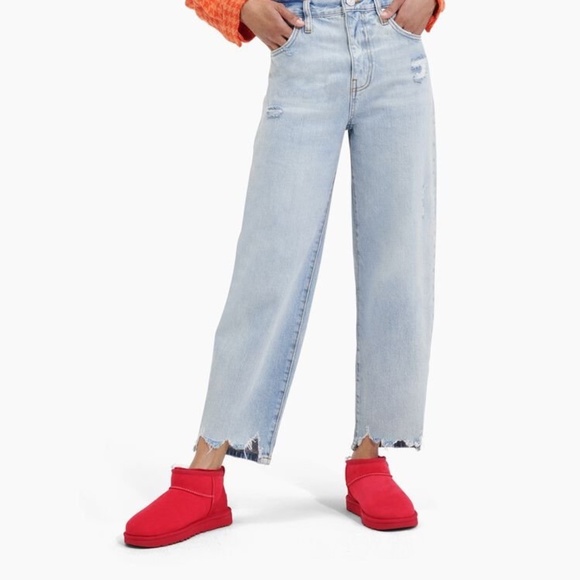 UGG Classic Ultra Mini Shearling Boots in Samba Red Size 6 / 37 - Picture 7 of 7